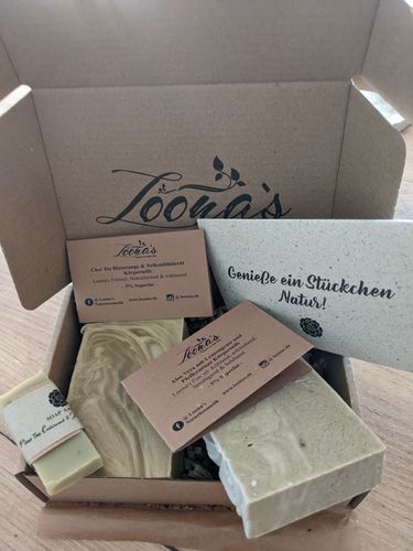 Customer photo review of NEU: "Bloom" Körperseife (Stimmungsaufhellend & Regenerierend)