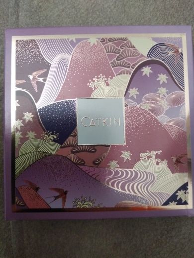 Customer photo review of Catkin Seasonal Matte Shimmer Eyeshadow Palette