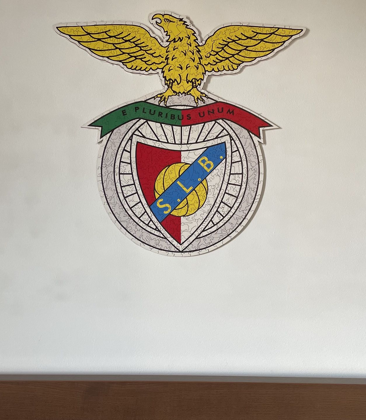 Customer photo review of SL Benfica® Logo - Official Wooden Puzzle