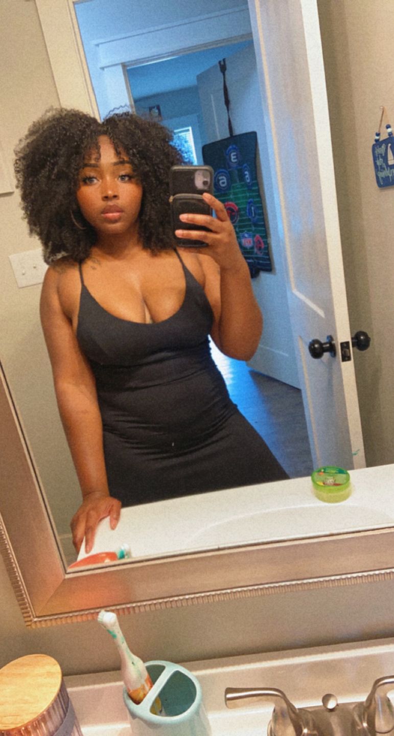 Customer photo review of Amber Bangs Brazilian Kinky Curly 5x5 Lace Closure Bob Wig