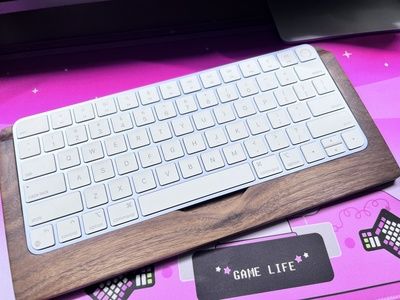 Customer photo review of Apple Magic Keyboard Tray Walnut