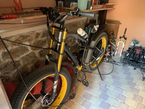 Customer photo review of Lankeleisi RV700 1000W 26" Fat Bike Dual Crown Fork E-Mountain Bike 16Ah 130km 30km/h [ Pre-order ]