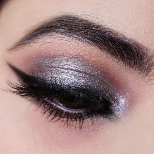 Customer photo review of O.TWO.O ROSE GOLD WATERPROOF LIQUID EYELINER