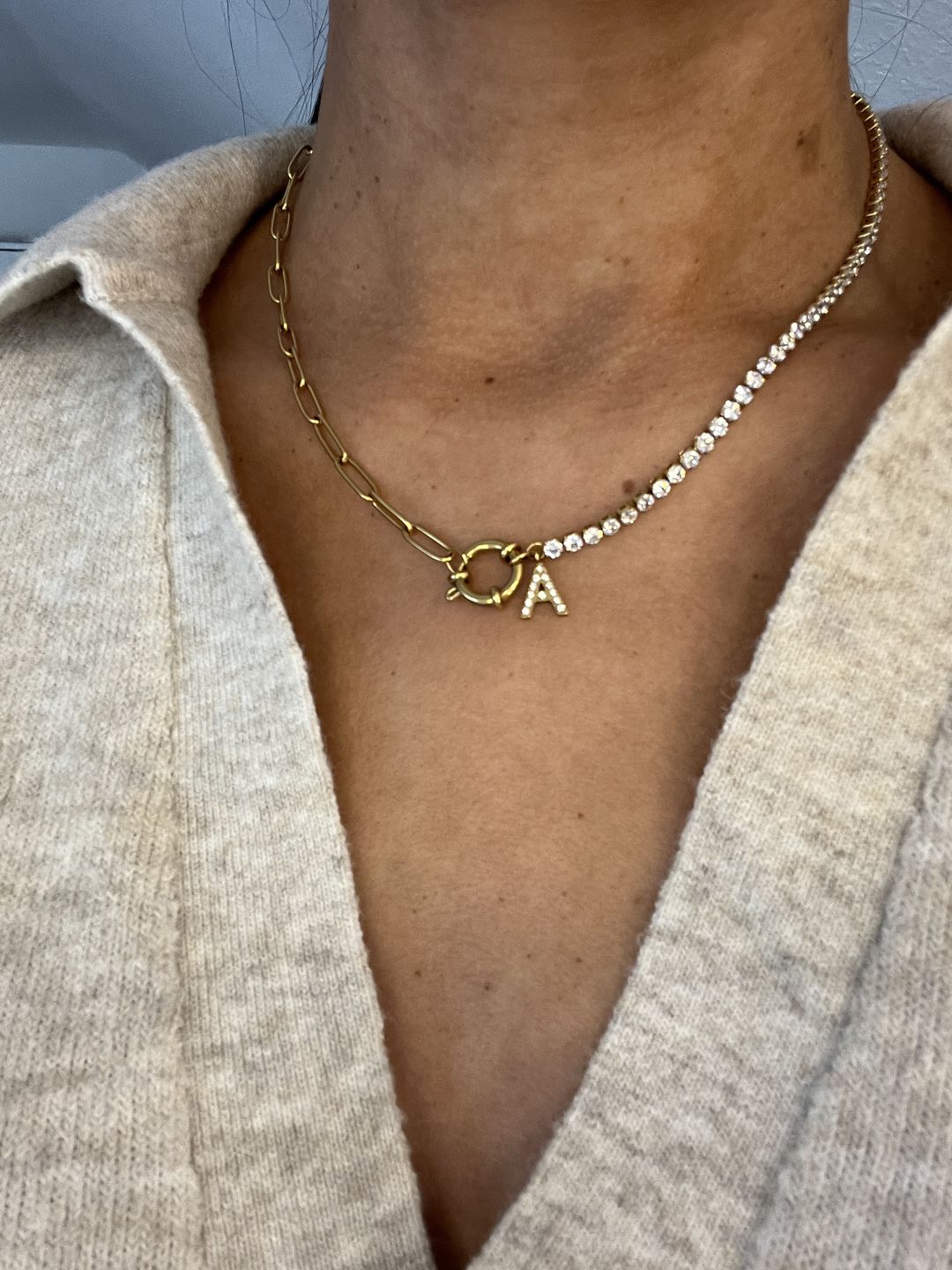 Customer photo review of Tennis Letter Halskette | 18K vergoldet