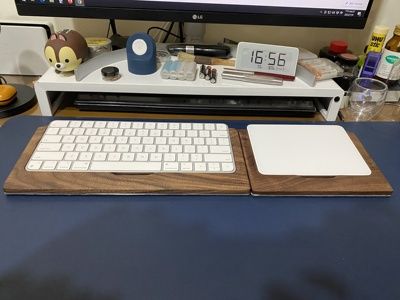 Customer photo review of Apple Magic Keyboard Tray Walnut