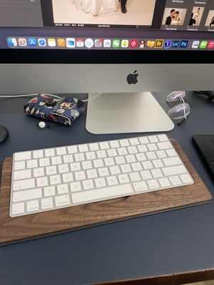 Customer photo review of Apple Magic Keyboard Tray Walnut