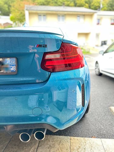 Customer photo review of BMW M2 Rear Reflector Overlay- Total Blackout