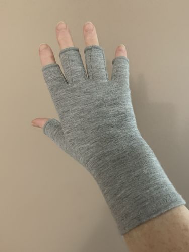 Customer photo review of Premium Onecompress™ Gloves