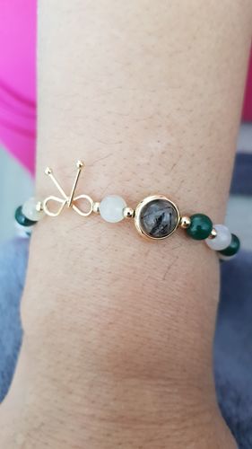 Customer photo review of Bracelet anti-douleur en malachite et pierre de lune | Or fin