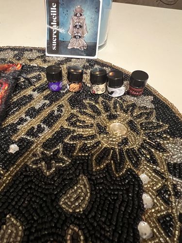Customer photo review of Set of five Seductive 1ml sample vials