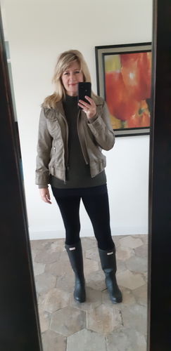 Customer photo review of Bamboo Full Length Legging (Black)