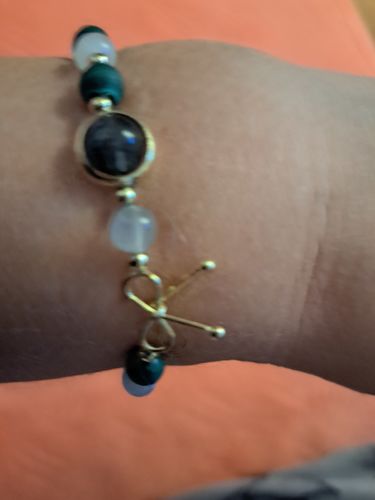 Customer photo review of Bracelet anti-douleur en malachite et pierre de lune | Or fin
