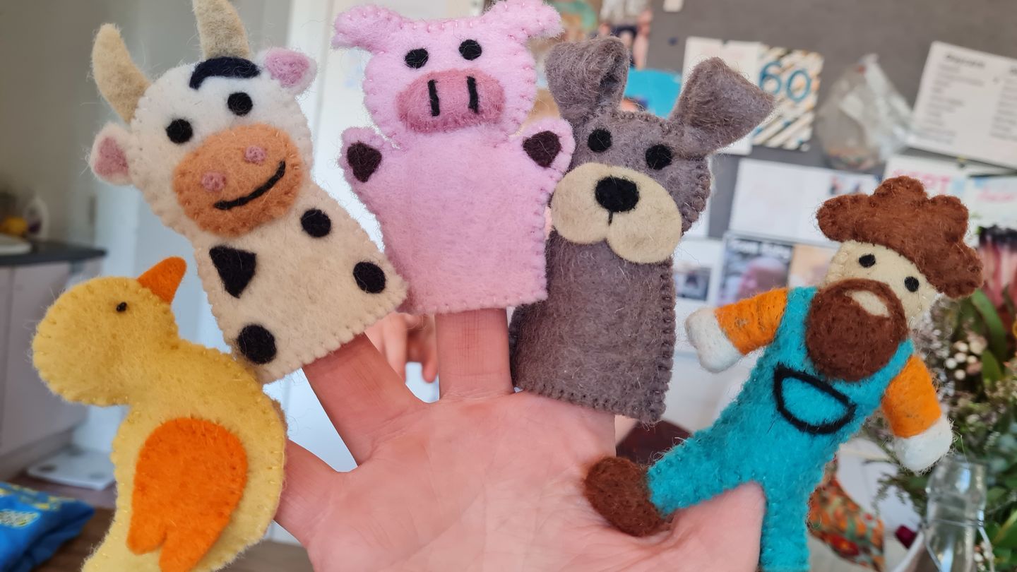 Customer photo review of Old MacDonald Farm Animals A, Finger Puppet Set
