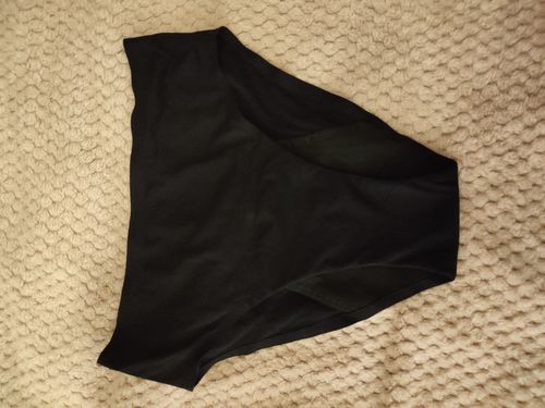 Customer photo review of Nahtloser Menstruationsslip Nina (hochgeschnitten)