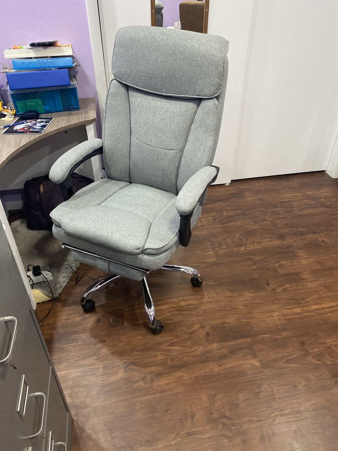 Customer photo review of Ergonomic Reclining  Massage Office Chair with Breathable Fabric Light Gray