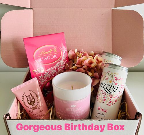 Customer photo review of Printed Self-Locking Mailing Boxes Pastel Pink