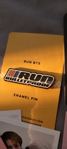 Customer photo review of Run BTS Pin