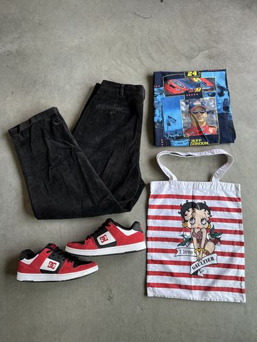 Customer photo review of Jeff Gordon Nascar T Shirt Size Medium