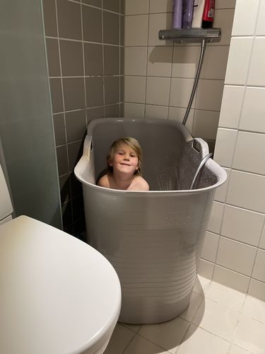 Customer photo review of Kylpyamme Aikuisille