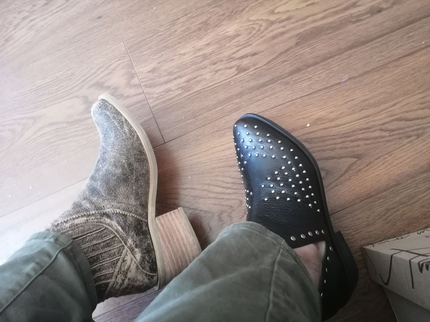 Customer photo review of Botines CHARRA C11