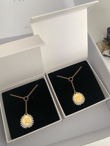 Customer photo review of U.A. High Necklace