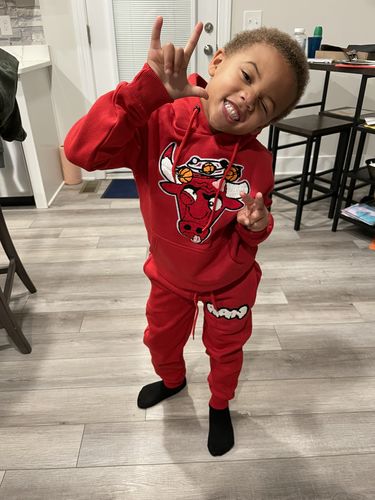 Customer photo review of Kids Bulls RAW Drip White Chenille Hoodie and Jogger Set - Red Hoodie / Red Jogger