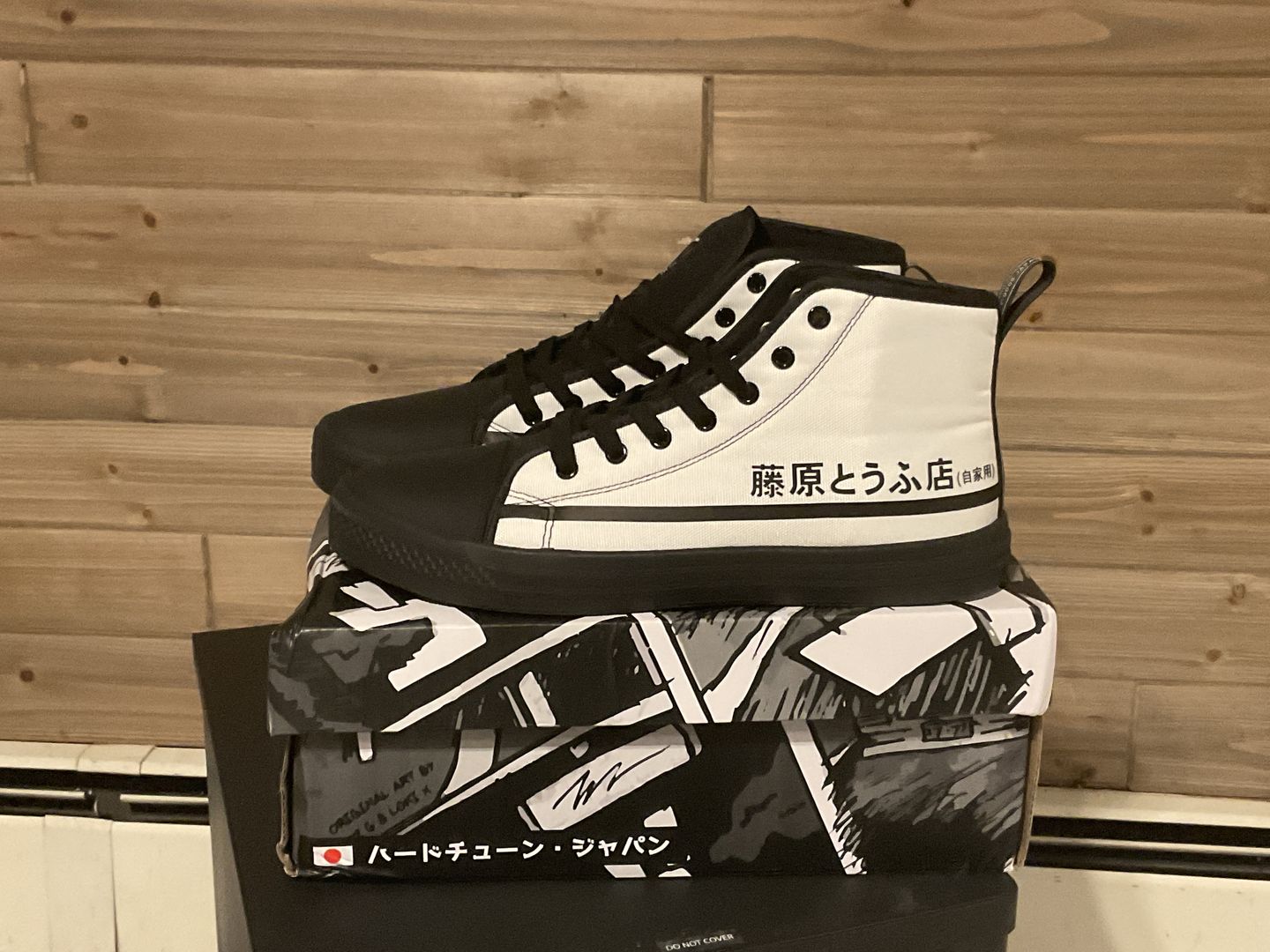 Customer photo review of HTXJPN Fuji2 High Top Sneakers