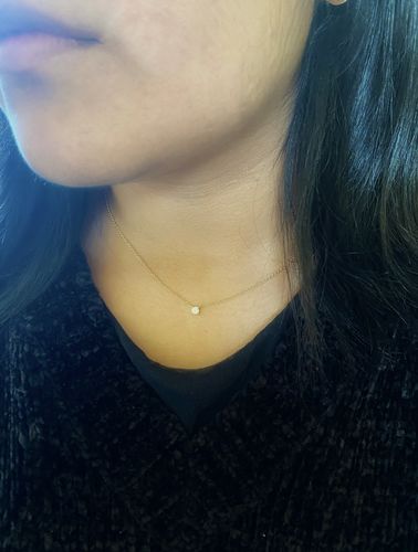 Customer photo review of COLLAR WHITE SOLITARY BAÑO DE ORO