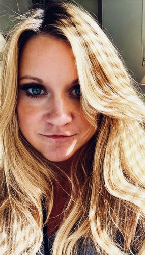 Customer photo review of Full Shine Tape in Hair Extensions 100% Virgin Human Hair Balayage (#3/8/22)