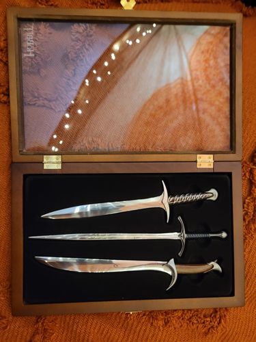 Customer photo review of Hobbit - Letter Opener Set (Sting, Glamdring, Orcrist)