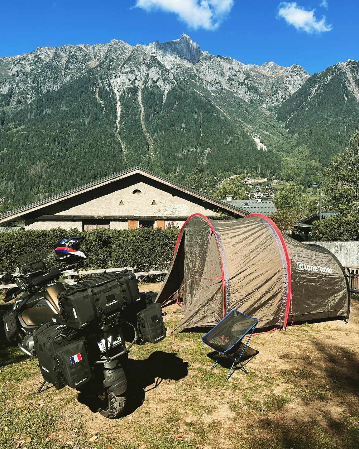 Customer photo review of MotoBag Quick Release System