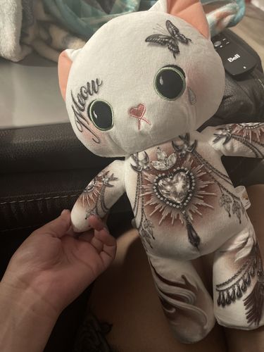 Customer photo review of Ryan Ashley Omnia Plushie + Mini