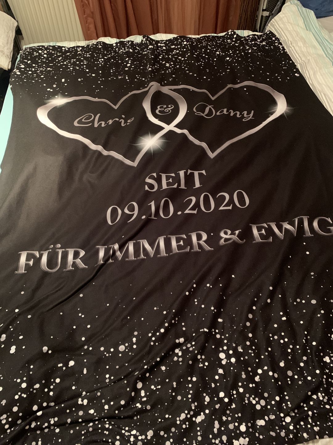 Customer photo review of Silberne Herzen - Paar-Decke