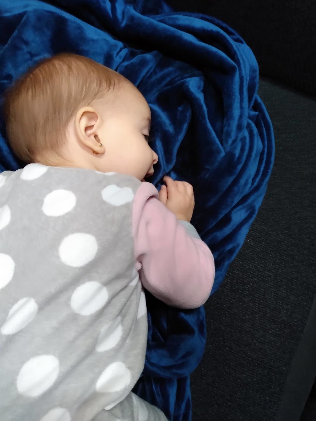 Customer photo review of BiggerBee Throw Blanket ~ Navy