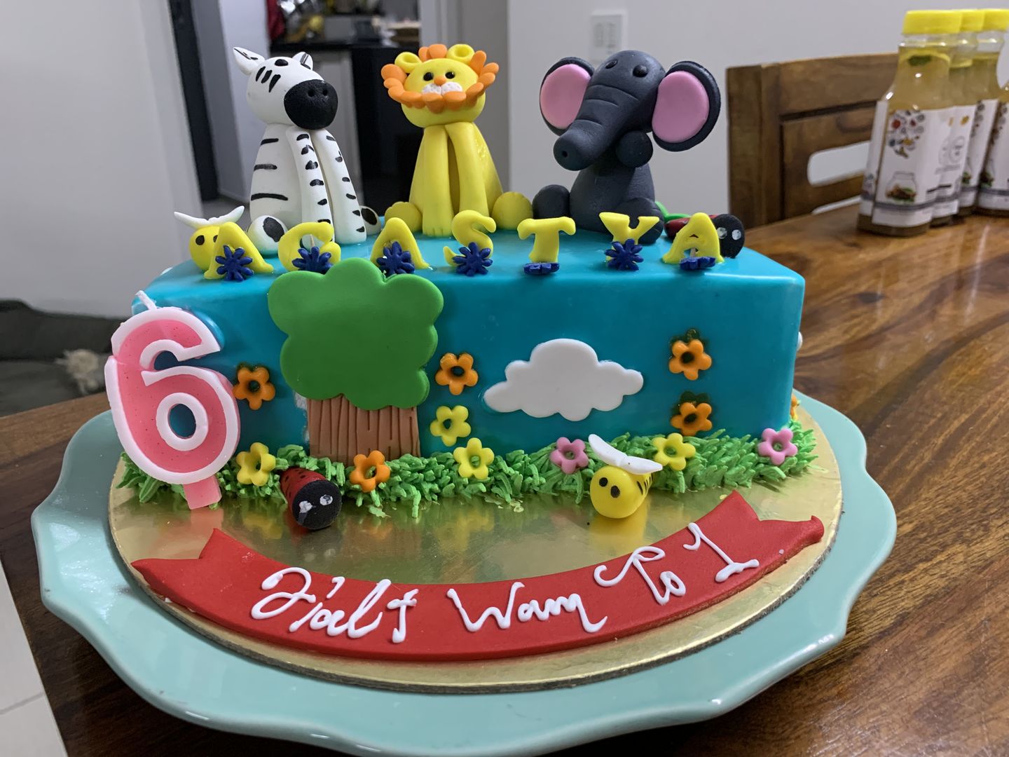 Customer photo review of Half Jungle Design Cake