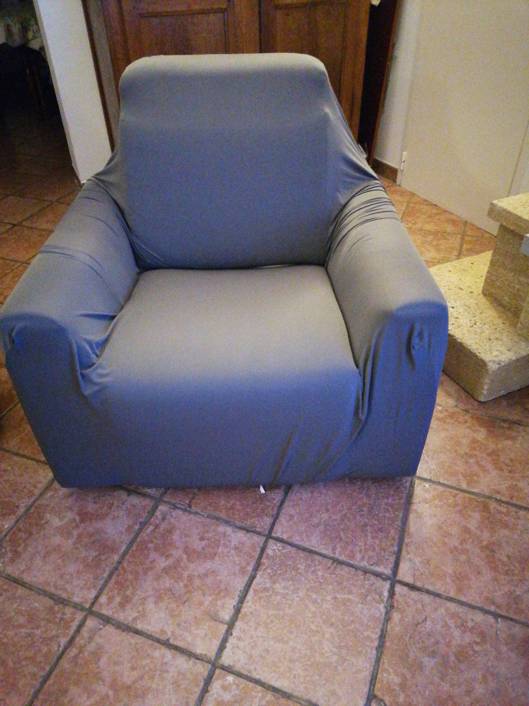 Customer photo review of Gris anthracite - Housses Extensibles de Fauteuil et Canapé