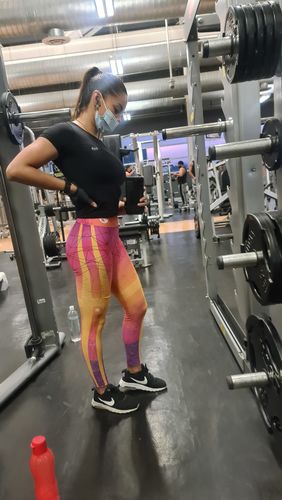 Customer photo review of Leggins Deportivos Mujer Estampado Geométrico Rosa/Amarillo - TFIT PRO 861