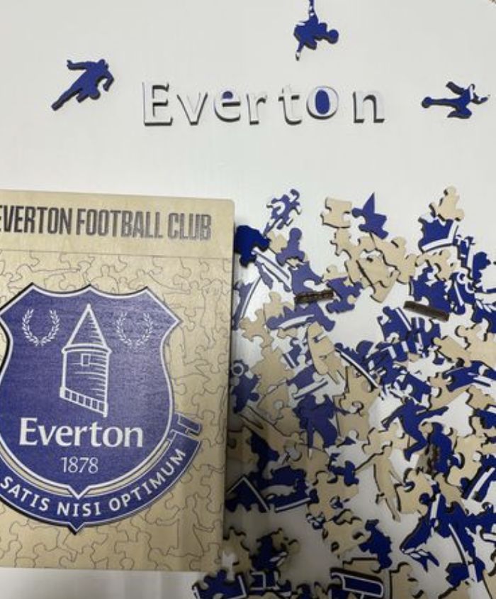Customer photo review of Everton FC® Logo - Official Wooden Puzzle