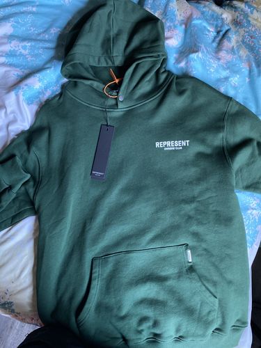 Customer photo review of REPRESENT Hoodies Green