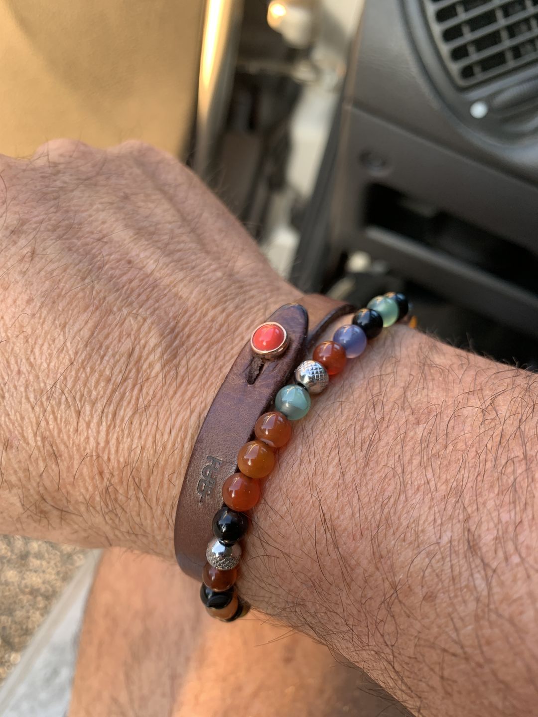 Customer photo review of Bracciale pelle io Corallo Tulsi