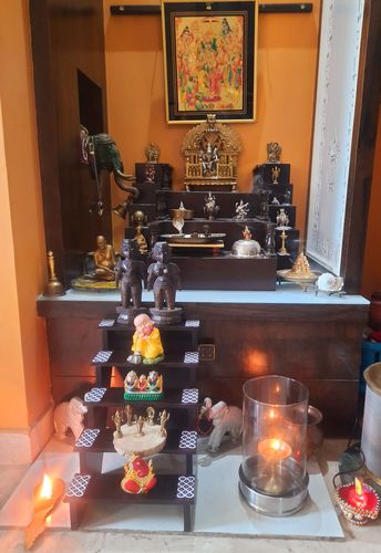 Customer photo review of Wooden 5 Step Deity / Pooja Stand With Lamp Stand Set (Pair)