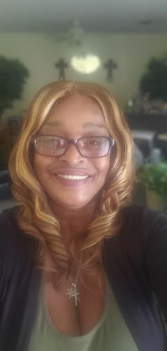 Customer photo review of $99.99 4x4 18" Lace Closure Human Hair Wigs Body Loose Water Wave Human Hair Wig