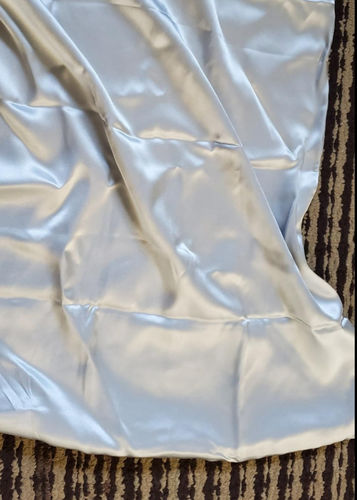 Customer photo review of Silver 22 Momme Mulberry Silk Pillowcase