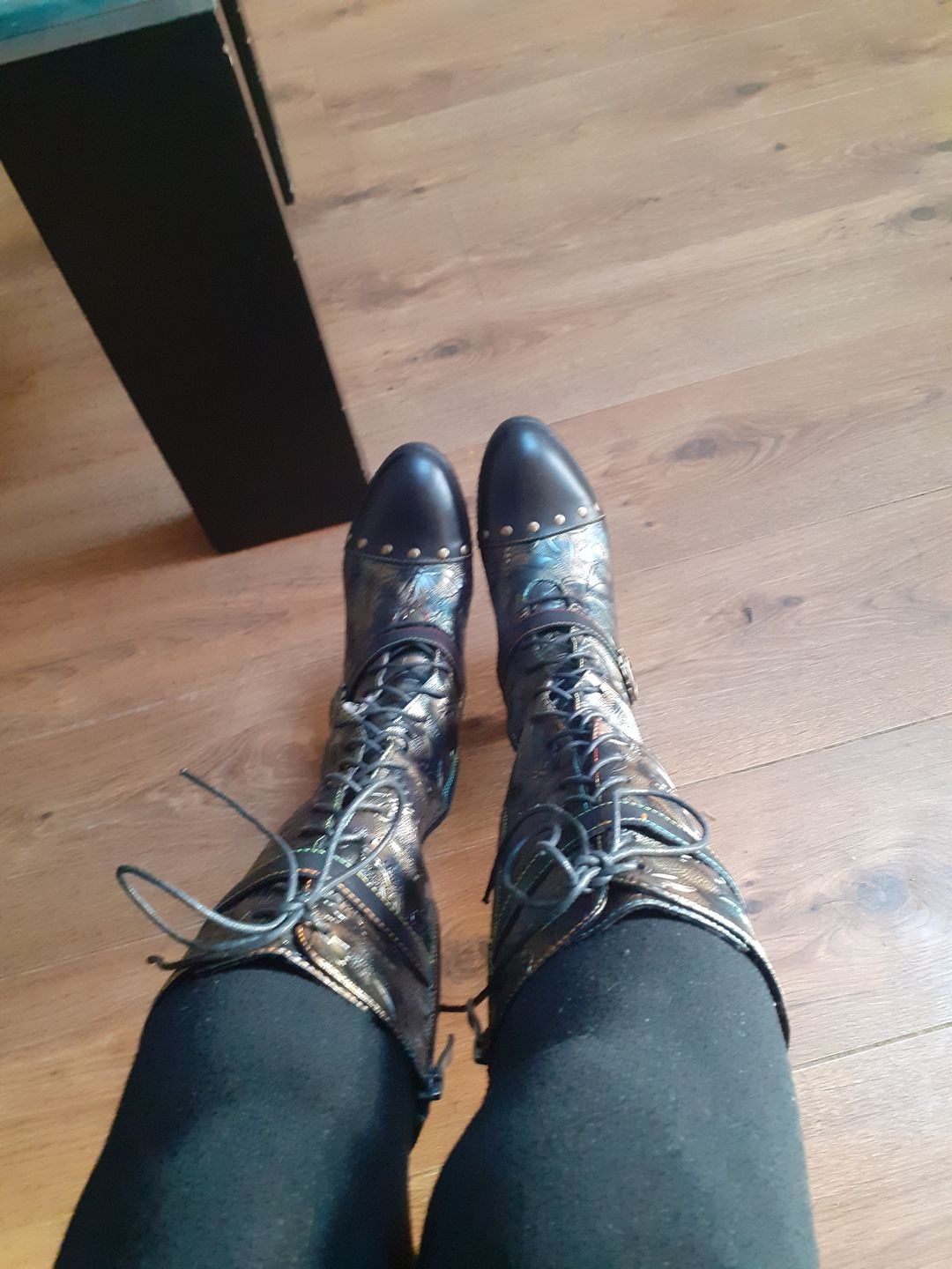 Customer photo review of Warm Embossed Real Leather Dragonfly Boots