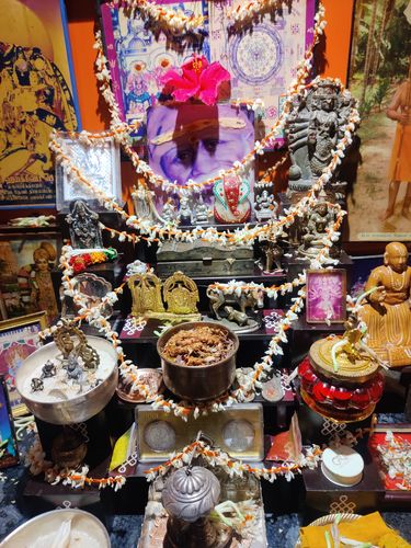 Customer photo review of Wooden 5 Step Deity / Pooja Stand With Lamp Stand Set (Pair)