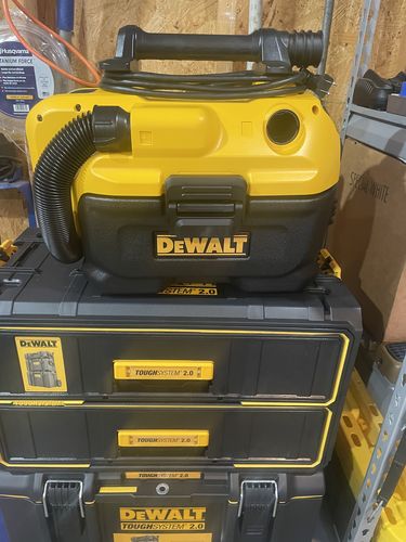 Customer photo review of DEWALT DCV581H 20V MAX* Cordless/Corded Wet-Dry Vacuum (Tool Only)
