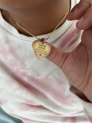 Customer photo review of Collier Coeur Gravé - À Ma Fille - Papa