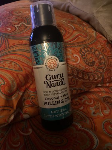 Customer photo review of Coconut + Mint Pulling Oil