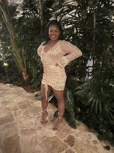 Customer photo review of Solid Color Girly Lace-Up Block Sandals