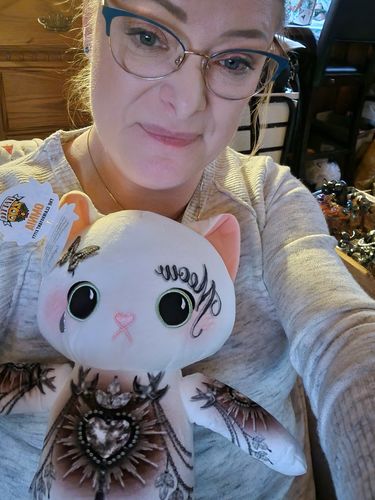 Customer photo review of Ryan Ashley Omnia Plushie + Mini